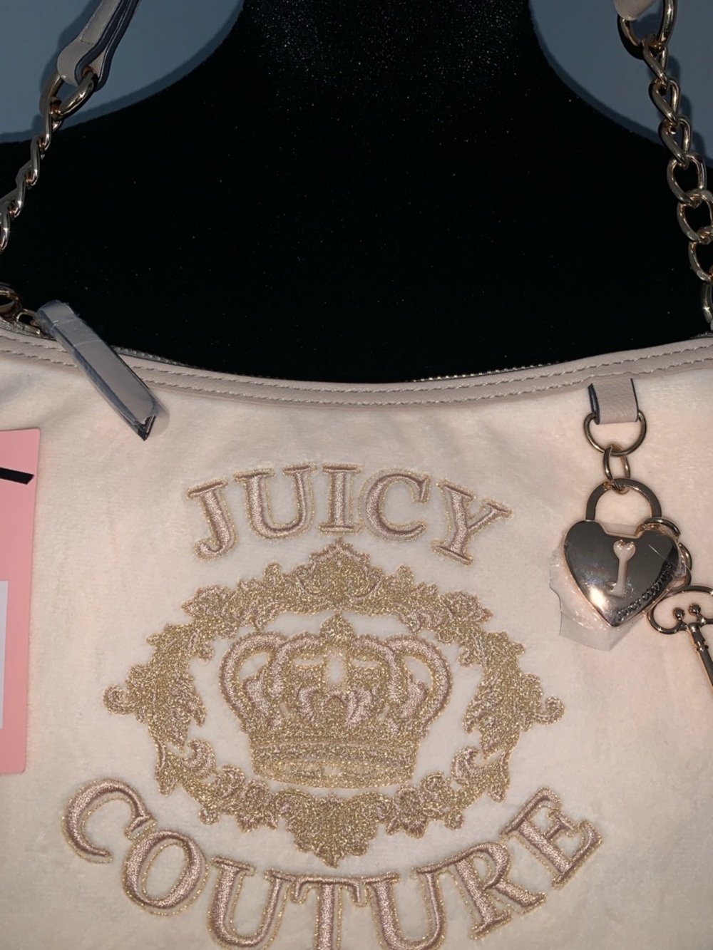 ๐- Juicy Couture Soft White Shoulder Bag with Gold Embroidered Crest - Picture 7 of 14